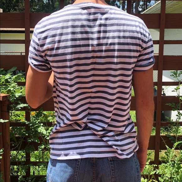 Striped white and gray tee - Picture 3 of 3